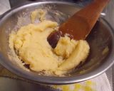 堅めのシュー皮にコーヒー味のクリーム♡作り方3写真