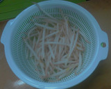1人分　レタスともやしの焼きうどん作り方1写真
