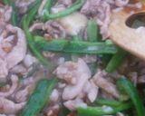 *豚コマとピーマンと椎茸の旨味醤油炒め*作り方3写真