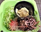 【イカ耳とレタスのガーリックマヨサラダ】作り方1写真