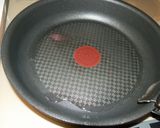 絹さやと新玉ねぎの卵とじ作り方6写真