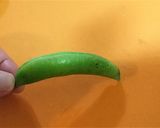 旬★【スナップえんどうと豆腐の味噌汁】作り方1写真