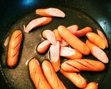 赤緑ピーマンとウインナーのケチャップ炒め作り方1写真