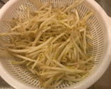 シャキシャキもやしと豚肉のスタミナ炒め！作り方3写真