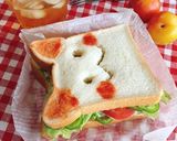 朝ごはんにジャムデコねこぱん(動画付き)作り方1写真