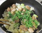 簡単！鶏もも肉と玉ねぎの大葉照り焼き！作り方4写真