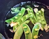 旬【スナップえんどうとワカメの味噌汁】作り方6写真