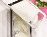 玉ねぎとサラダチキンの簡単サラダ！作り方2写真