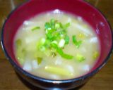 活きの良い大根の葉で!大根と葉の味噌汁作り方4写真
