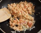 バターサーモンのパスタを蕎麦で・隠醤油味作り方3写真