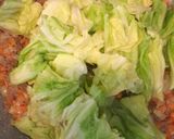簡単な油不使用ガーリック肉キャベツ炒飯作り方7写真