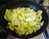 簡単サブおかず☆春キャベツのすし酢炒め作り方3写真