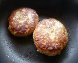 鶏ハンバーグ♡春色タルタルソース♪作り方3写真
