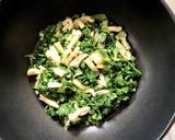 【糖質制限】セロリ葉と油揚げの炒め物作り方5写真