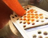 炊飯器で簡単★ニンジンのコンソメライス♬作り方1写真