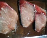私と旦那の大好きなブリの照り焼き★作り方1写真
