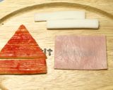 クリスマスにいかが？サンタのサンドイッチ作り方3写真