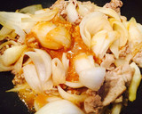 旬の新玉ねぎと豚肉のピリ辛生姜甘みそ炒め作り方7写真
