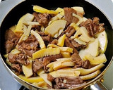 すき焼き風味！ 牛肉とたけのこの甘辛炒め作り方5写真