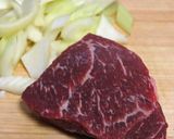 牛肉とセロリの炒め物作り方1写真