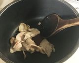 山うどと豚バラ肉の炒め煮作り方2写真