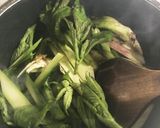 山うどと豚バラ肉の炒め煮作り方3写真
