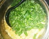 ごま油香る。ニラと豆腐のお味噌汁。作り方5写真