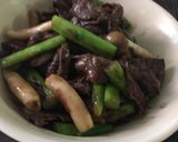 アスパラと牛肉のオイスターソース梅炒め作り方3写真