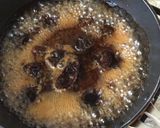 鳥もも肉のプルーンソースソテー作り方5写真