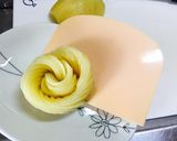 キウイでバラの花 簡単な飾り切りの方法作り方5写真