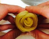 キウイでバラの花 簡単な飾り切りの方法作り方9写真