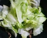 レタスと牛肉のオイスターソース炒め作り方2写真