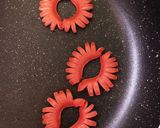 お弁当に。うずらと赤ウインナーでお花。作り方5写真