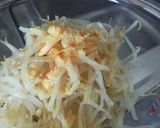 材料3つ☆　簡単　もやしのピリ辛中華和え作り方2写真