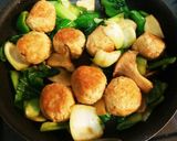 栄養満点!うずらin鶏団子バルサミコ炒め作り方9写真
