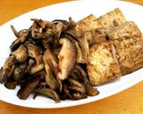 甘辛味がしみてる♡キノコと焼豆腐のおかず作り方4写真