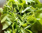 旨い塩で。完熟トマトと温泉卵のサラダ。作り方1写真
