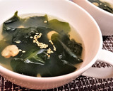 簡単【ワカメとシーフードの鶏がらスープ】作り方4写真