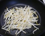 簡単！１鍋☆焼売ともやしのからし蒸し作り方1写真
