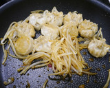 簡単！１鍋☆焼売ともやしのからし蒸し作り方5写真