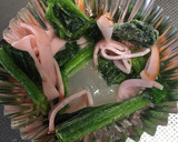 簡単☆巣ごもり卵（ハム&ほうれん草）作り方1写真