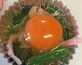 簡単☆巣ごもり卵（ハム&ほうれん草）作り方2写真