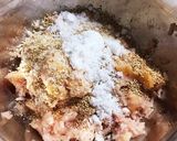 簡単★鶏挽肉でカフェ風ミートハンバーグ作り方3写真