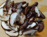 簡単和食♪鶏ささみとワカメ＊もやしの煮物作り方1写真