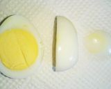ポインコ の ゆで卵サラダ（うさ耳つき）作り方3写真