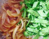 シャキッ絹さやとしんなり玉ねぎの卵とじ作り方5写真