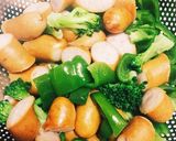余り物で♪野菜とウインナーのチーズ焼き作り方1写真