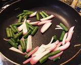 簡単お弁当のおかず①いんげんとかまぼこ作り方2写真
