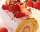 しっとりミルキィいちごのロールケーキ作り方39写真