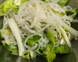 切り干し大根とセロリのゆかり和え作り方1写真